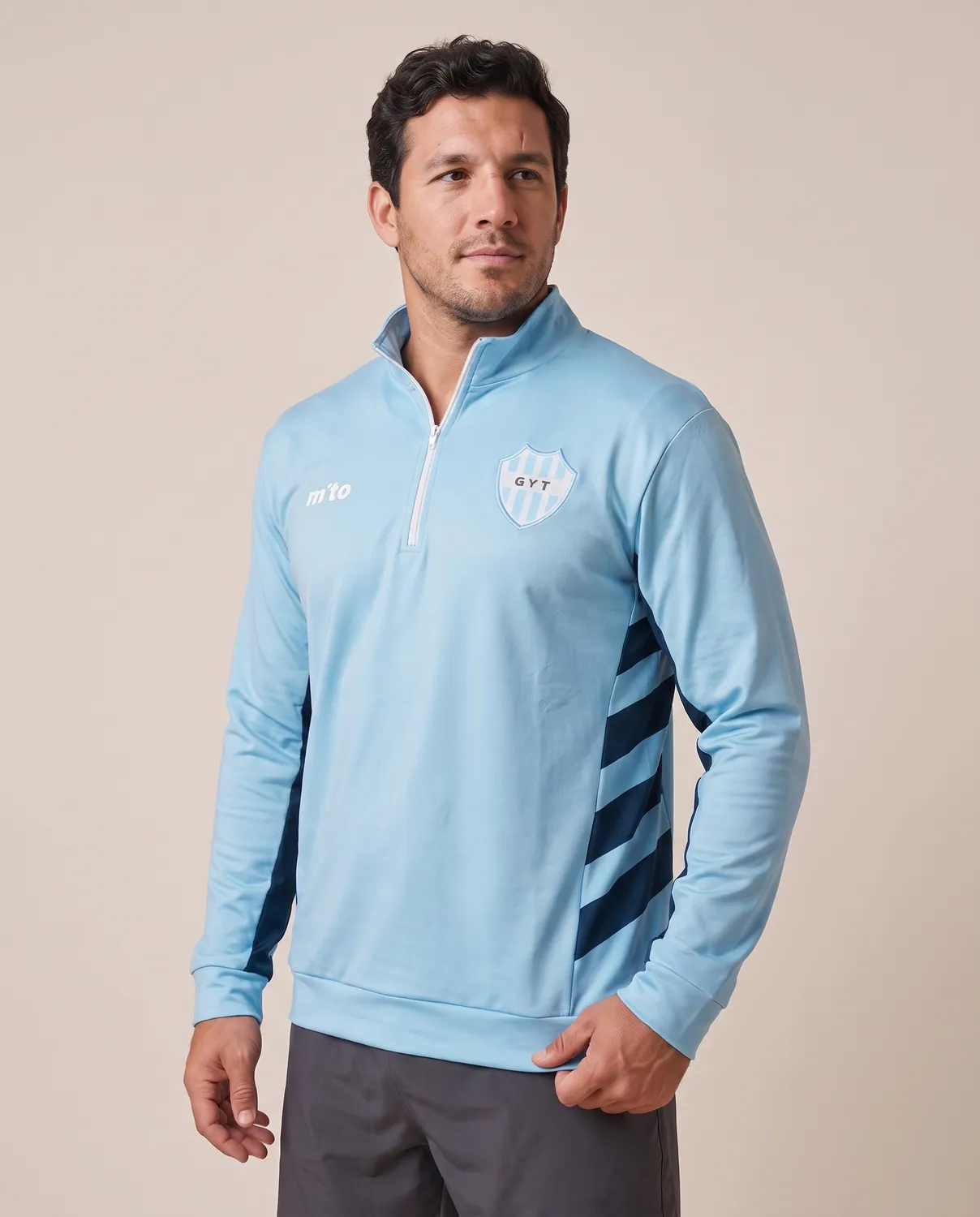 Campera / buzo · Gimnasia y Tiro de Salta, fabricada por 30 Colores