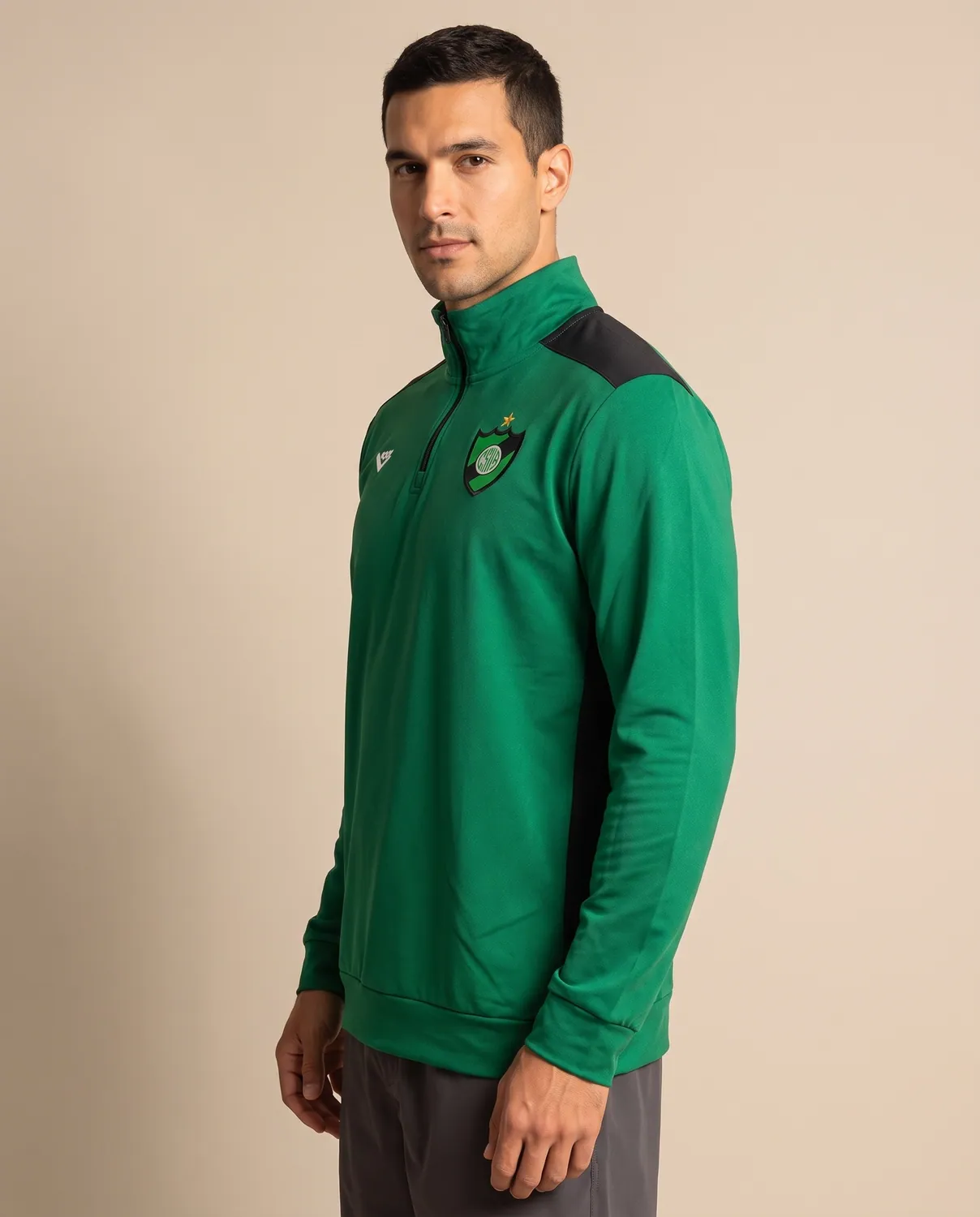 Campera / buzo · Pony, fabricada por 30 Colores