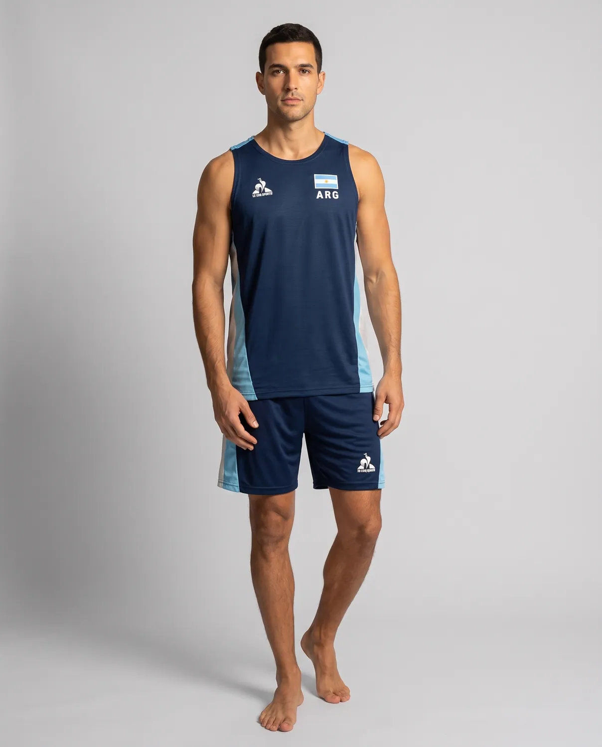 Indumentaria deportiva fabricada por 30 Colores
